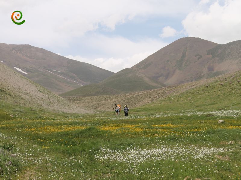 درباره مسیر زیبای صعود قله کمال آذربایجان شرقی با این مقاله از دکوول همراه باشید.